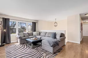 266 Marilyn Ave, Glendale Heights, IL 60139 - Photo 3