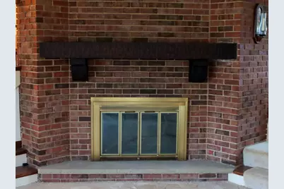 18238 W Gages Lake Road, Grayslake, IL 60030 - Photo 7