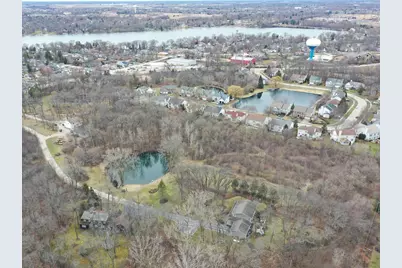 18238 W Gages Lake Road, Grayslake, IL 60030 - Photo 3