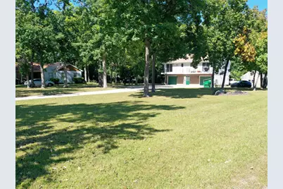 18238 W Gages Lake Road, Grayslake, IL 60030 - Photo 5