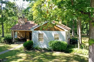 18238 W Gages Lake Rd, Grayslake, IL 60030 - Photo 7