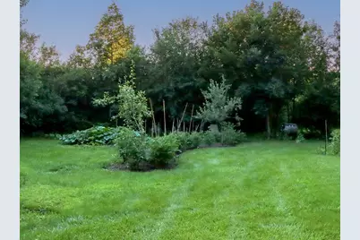 18238 W Gages Lake Road, Grayslake, IL 60030 - Photo 15