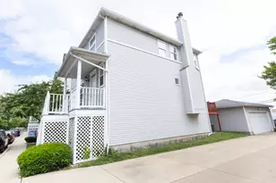 4257 N Kolmar Ave, Chicago, IL 60641 - Photo 3
