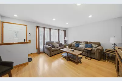 2049 N Kildare Avenue, Chicago, IL 60639 - Photo 3