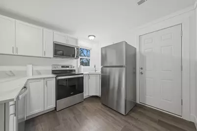 528 Charlotte Avenue, Crystal Lake, IL 60014 - Photo 5