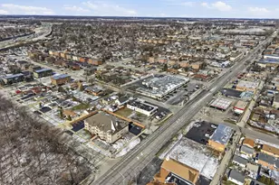 8404 S Roberts Rd, Justice, IL 60458 - Photo 7