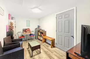 1427 Mark Dr, Freeport, IL 61032 - Photo 15