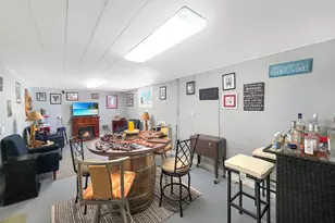 1427 Mark Dr, Freeport, IL 61032 - Photo 11