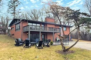 470 Knollwood Dr, Barrington, IL 60010 - Photo 1