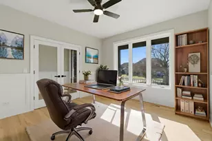 948 Stonebridge Way, Woodridge, IL 60517 - Photo 5