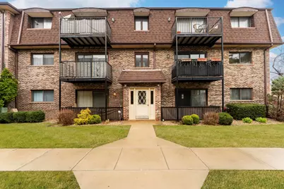 7632 W Lawrence Avenue #1A, Harwood Heights, IL 60706 - Photo 1