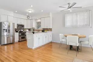 4538 S St Lawrence Ave, Chicago, IL 60653 - Photo 11