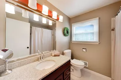 1111 E Greenwood Drive, Mount Prospect, IL 60056 - Photo 27