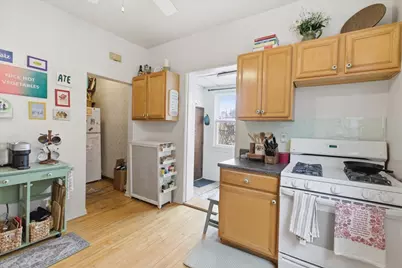 2318 W Addison Street, Chicago, IL 60618 - Photo 11