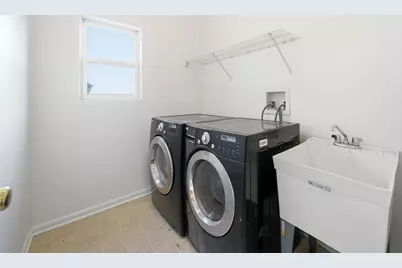 402 Marshall Ash Street, Bolingbrook, IL 60490 - Photo 9