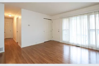 230 Princeton Street, Hoffman Estates, IL 60169 - Photo 5