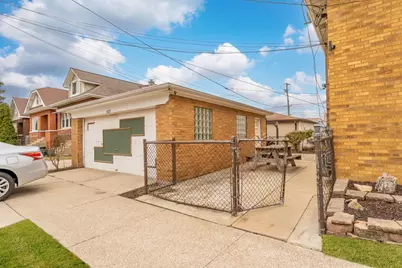 5529 W 31st Street, Cicero, IL 60804 - Photo 3