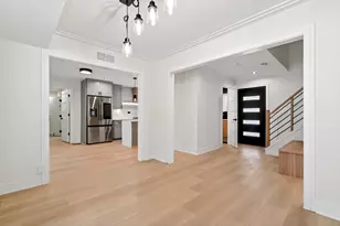 426 Argyll Ln, Schaumburg, IL 60194 - Photo 7