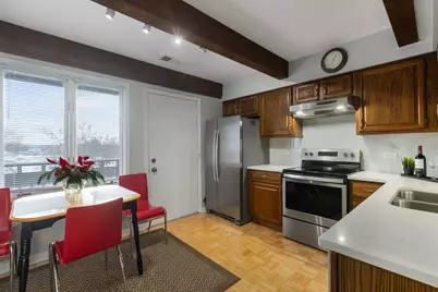 6600 W Wood River Drive #201, Niles, IL 60714 - Photo 5