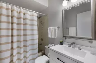 6600 W Wood River Dr, Niles, IL 60714 - Photo 11