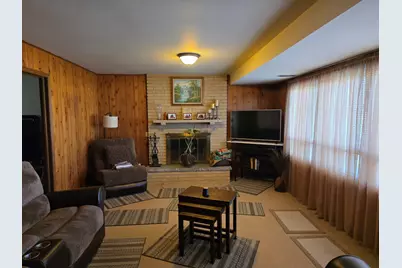 807 W Manor Court W, Glenwood, IL 60425 - Photo 13