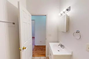 1945 W Cermak Rd, Chicago, IL 60608 - Photo 9