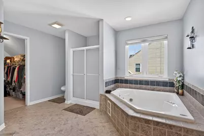 1823 Kings Gate Lane, Crystal Lake, IL 60014 - Photo 29