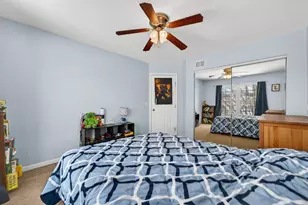 1823 Kings Gate Ln, Crystal Lake, IL 60014 - Photo 33