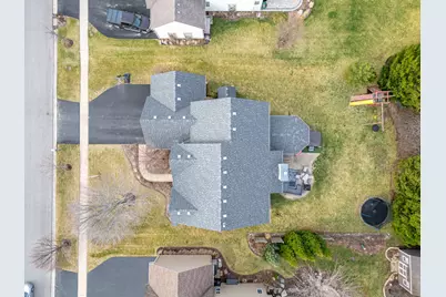 1823 Kings Gate Lane, Crystal Lake, IL 60014 - Photo 45