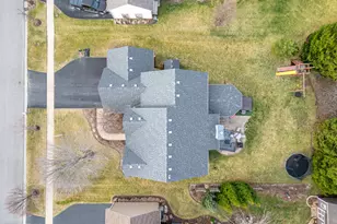 1823 Kings Gate Ln, Crystal Lake, IL 60014 - Photo 45