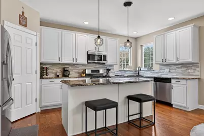 1823 Kings Gate Lane, Crystal Lake, IL 60014 - Photo 13