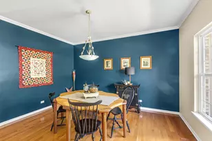 4 Sherwood Ct, Lake in the Hills, IL 60156 - Photo 5