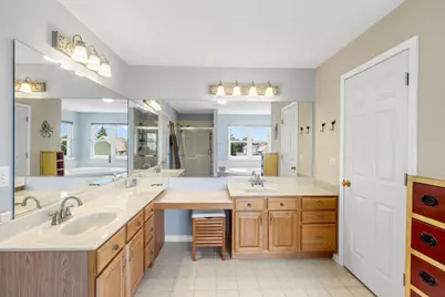 4 Sherwood Court, Lake in the Hills, IL 60156 - Photo 19