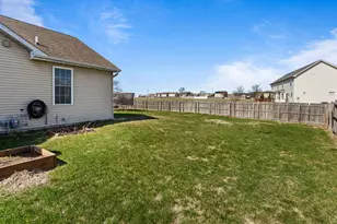 3920 Trailway Dr, Champaign, IL 61822 - Photo 33
