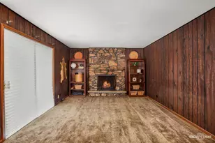 825 Columbia Ln, Darien, IL 60561 - Photo 11