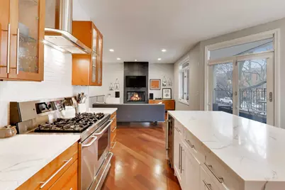 1945 N Wilmot Avenue #1F, Chicago, IL 60647 - Photo 11