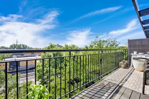 1111 W 15th St, Chicago, IL 60608 - Photo 17