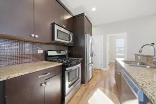 4742 N Sawyer Ave, Chicago, IL 60625 - Photo 11