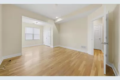 4742 N Sawyer Avenue #2, Chicago, IL 60625 - Photo 17