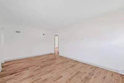 619 E 11th Street, Gibson City, IL 60936 - Photo 5