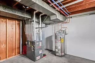 619 E 11th St, Gibson City, IL 60936 - Photo 21