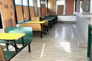 5725 N Northwest Hwy, Chicago, IL 60630 - Photo 9