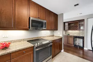 130 N Garland Ct, Chicago, IL 60602 - Photo 13