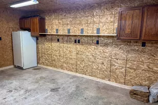 606 Douglas Ave, Danville, IL 61832 - Photo 21