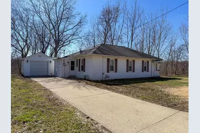 606 Douglas Avenue, Danville, IL 61832 - Photo 1