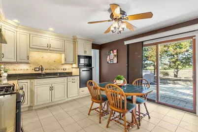 286 Stonegate Road, Clarendon Hills, IL 60514 - Photo 11