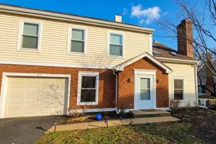 27 S Stonington Dr, Palatine, IL 60074 - Photo 1