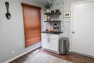 27 S Stonington Dr, Palatine, IL 60074 - Photo 3