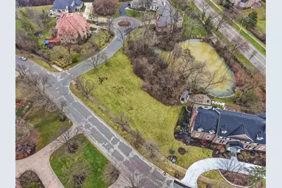 9045 Turnberry Drive, Burr Ridge, IL 60527 - Photo 7