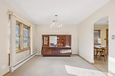 942 Sherwood Road, La Grange Park, IL 60526 - Photo 7